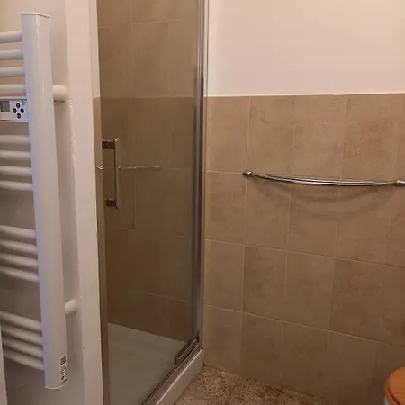 Spacieux Rez-de-villa A Apartamento Bastia (Corsica)